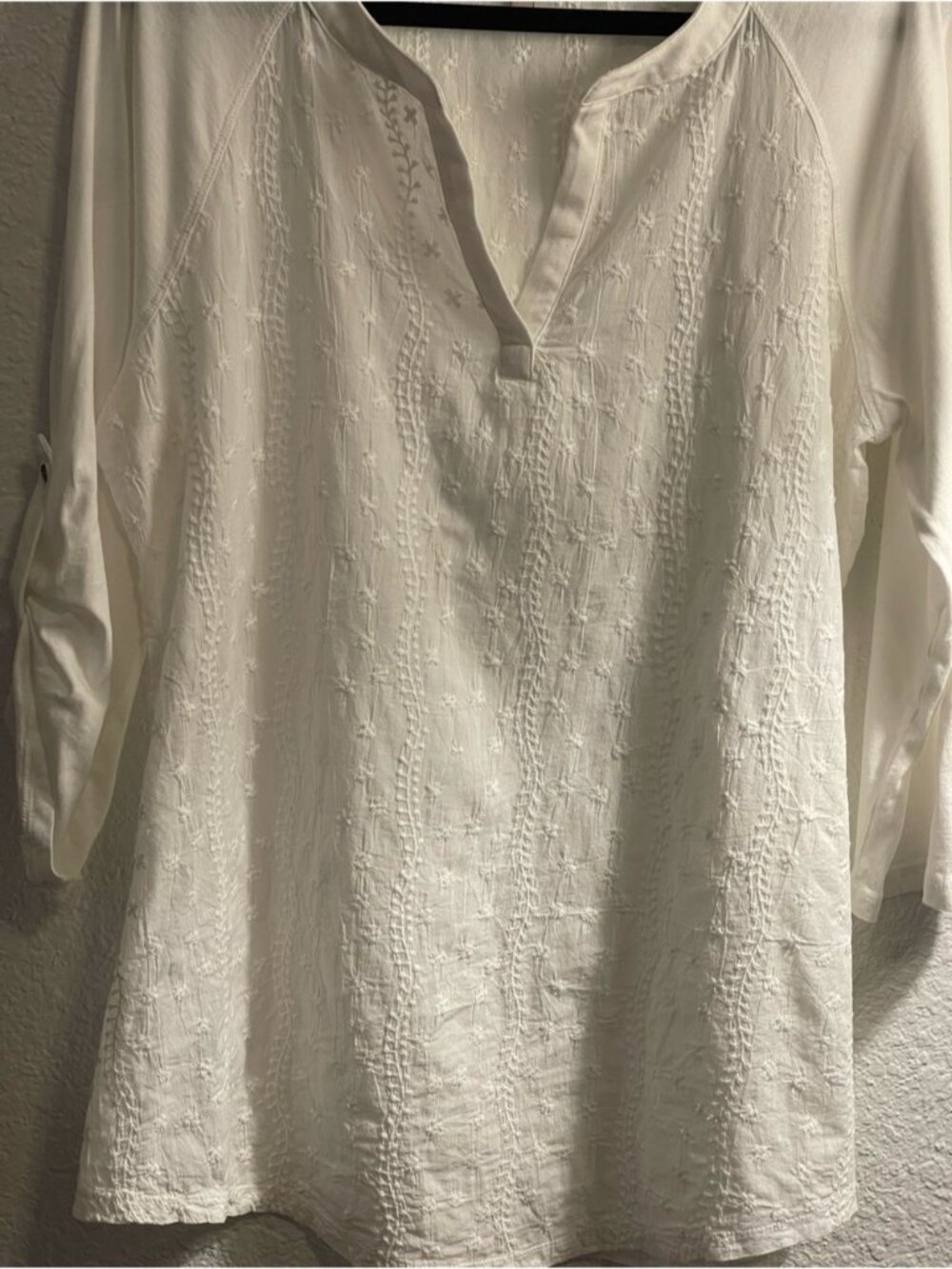 XCVI Cream Embroidered V-Neck Blouse Size XL